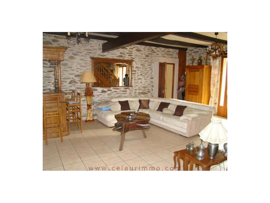 CORREZIENNE 150M² HOUSE WITH BARN 