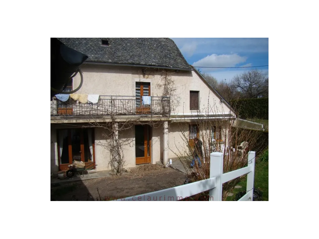 CORREZIENNE 150M² HOUSE WITH BARN 