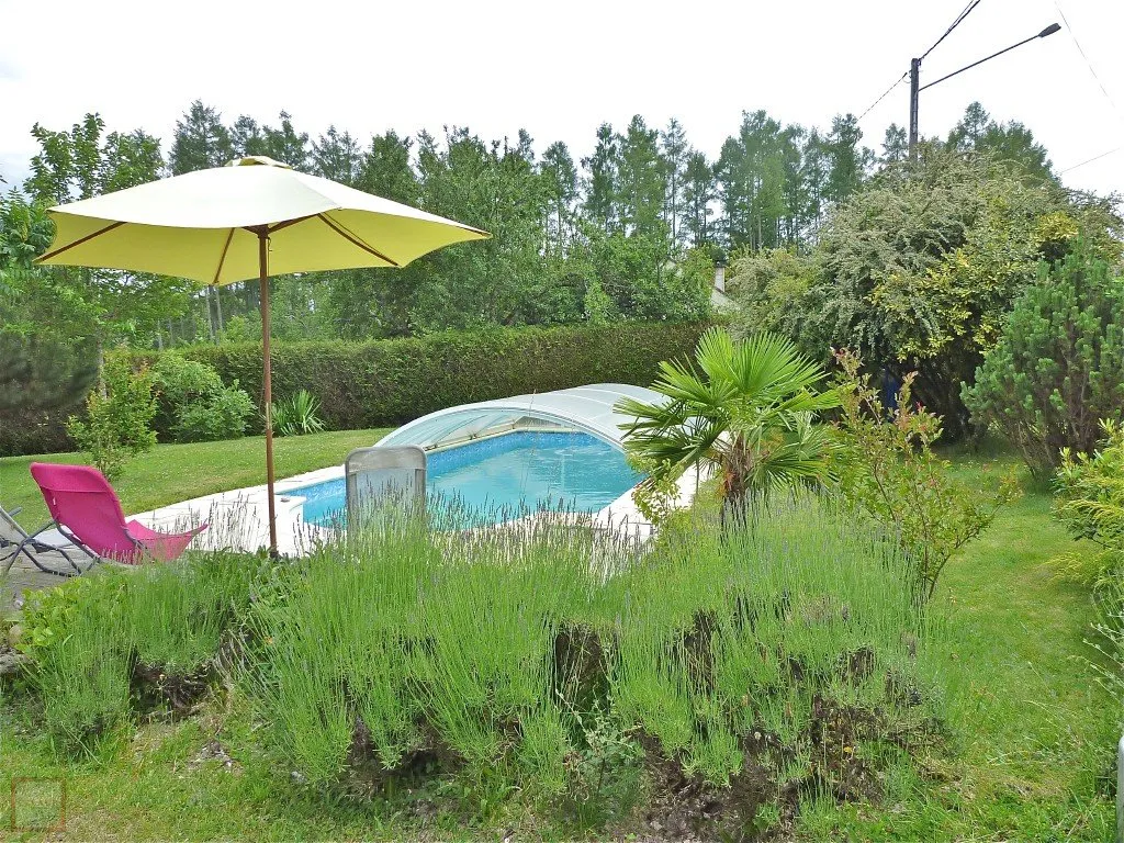 LOVELY COUNTRY HOUSE