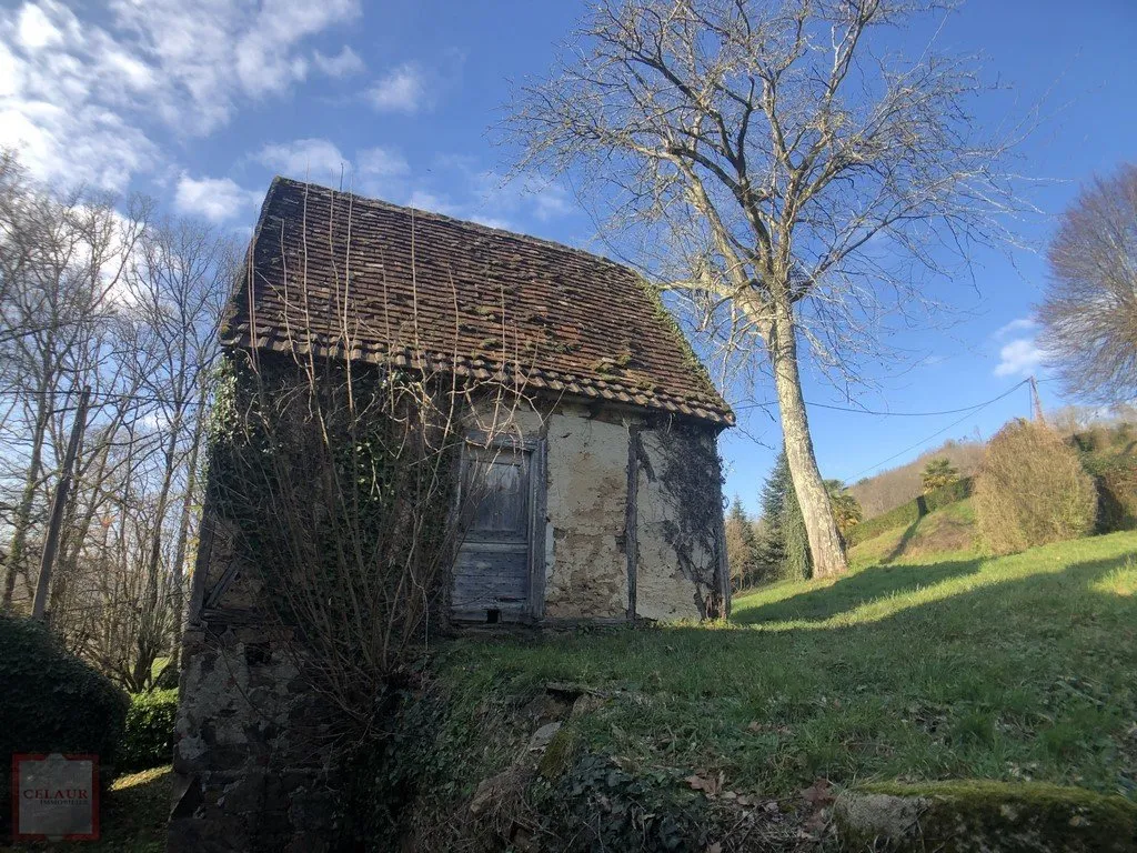 MAISON GRANGE FOUR A PAIN DEPENDANCE