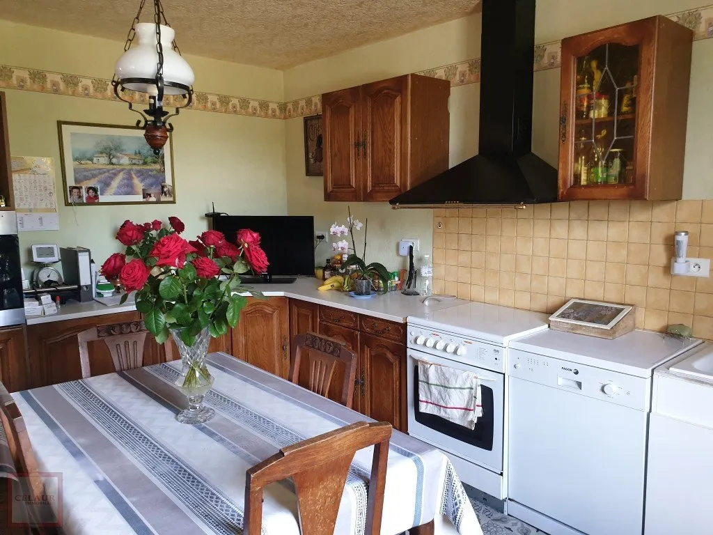 BEAUTIFUL PROPERTY IN QUIET