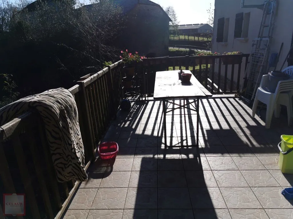 STONE HOUSE AND BREAD OVEN