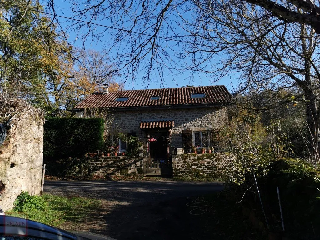 STONE HOUSE AND BREAD OVEN