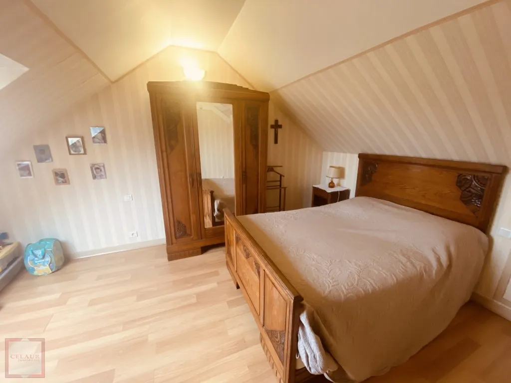 MAISON DE PLAIN PIED DANS VILLAGE TOUS COMMERCES