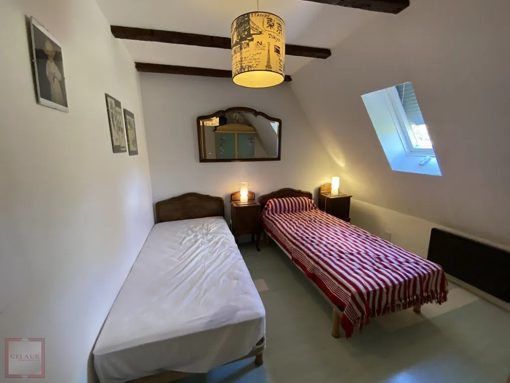 COUNTRY HOUSE WITH OUTBUILDINGS ON THE DORDOGNE BORDER-BIS