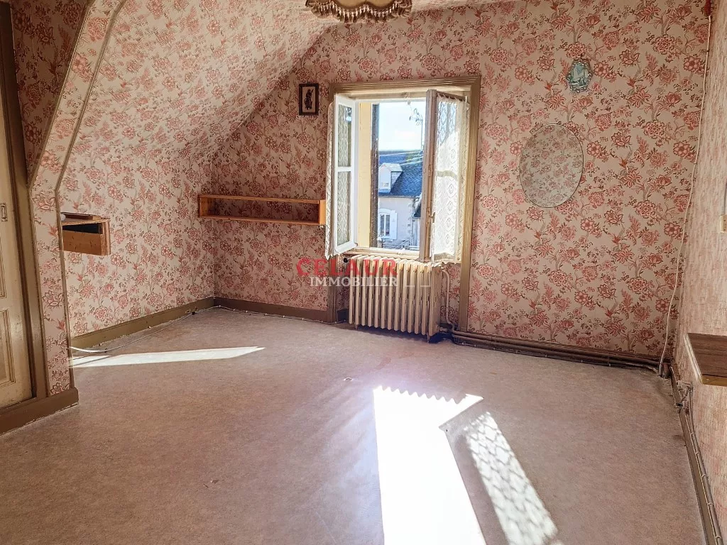 JOLIE MAISON DE VILLE