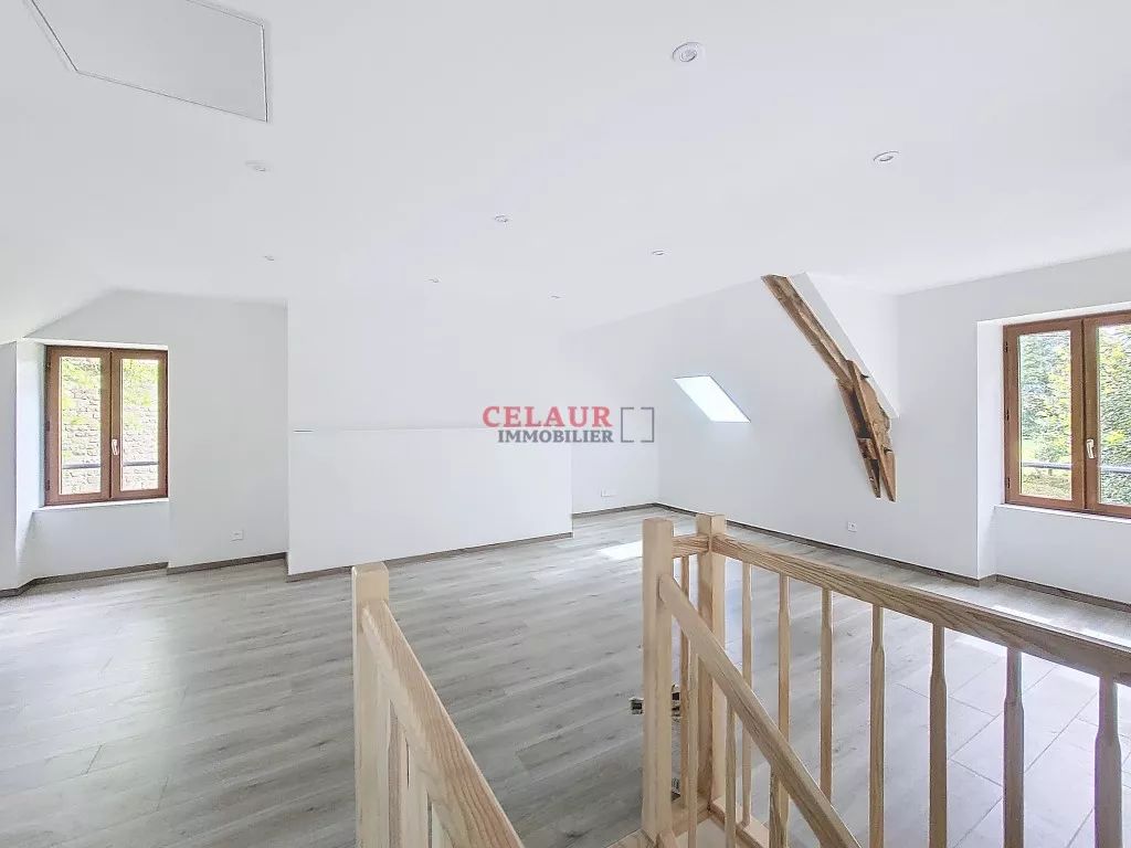 Maison familiale en pierre entièrement rénovée