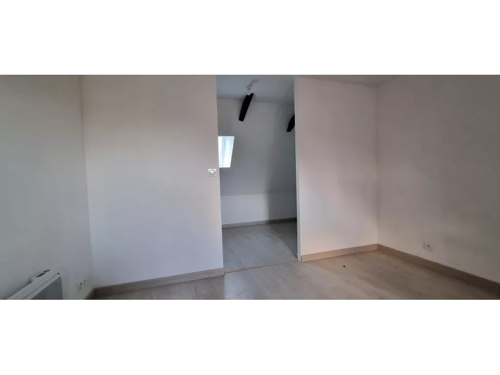 3-ROOM APARTMENT