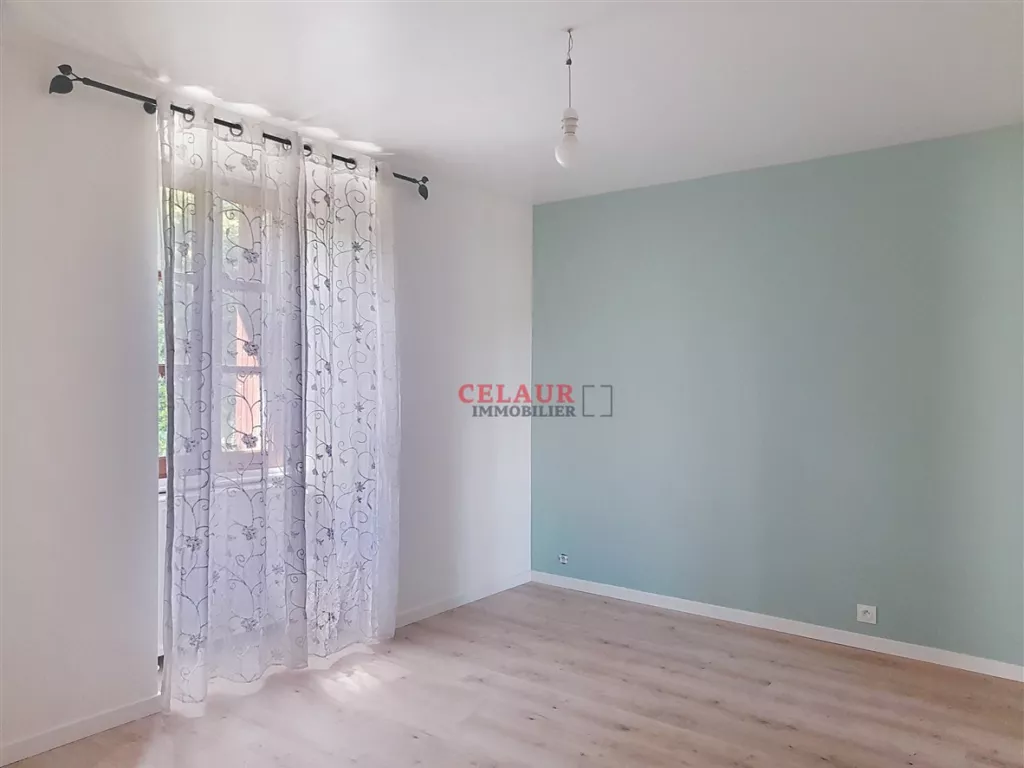 Maison familiale, habitable de suite.