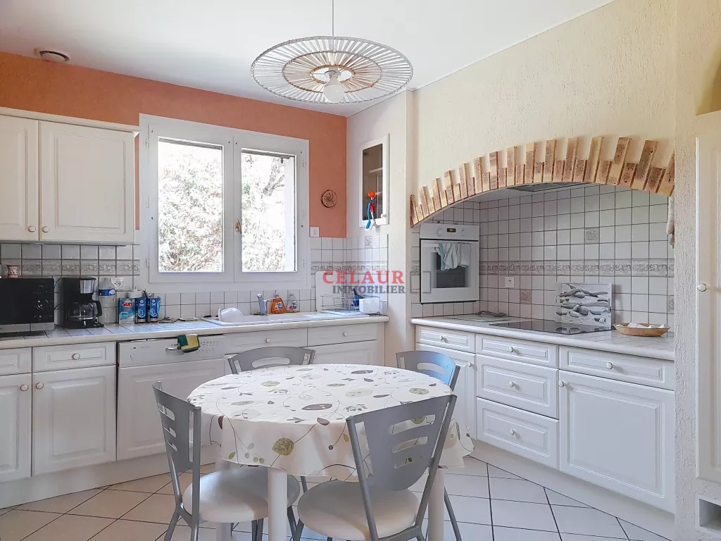 Maison familiale, proche commodités