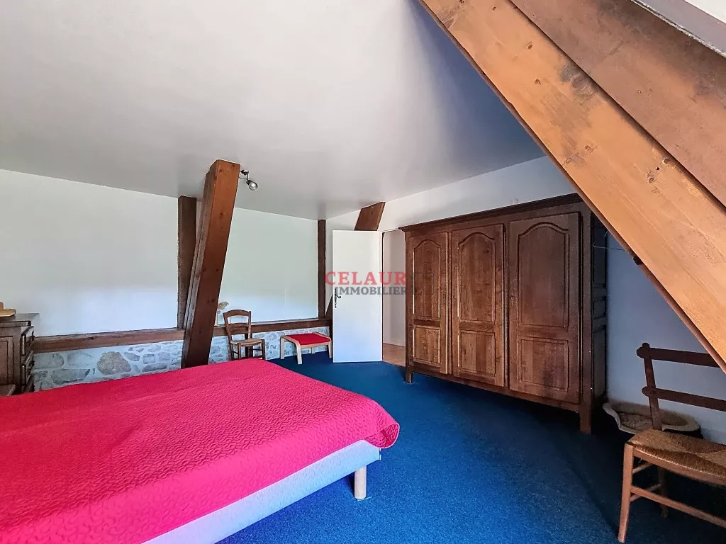 VASTE PROPRIETE EN PIERRE QUERCYNOISE