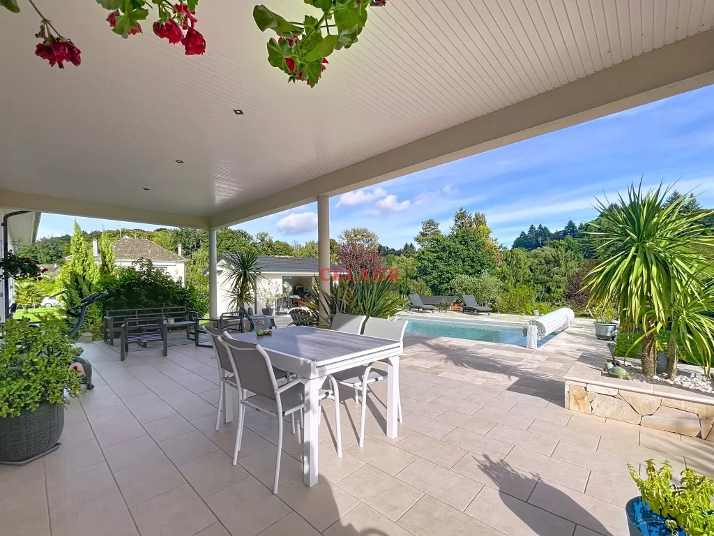 MAISON CONTEMPORAINE AVEC PISCINE &Agrave; SAINT-FORTUNADE