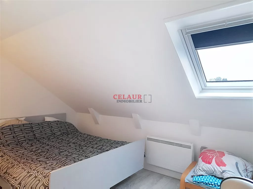 Maison avec terrain et dépendance